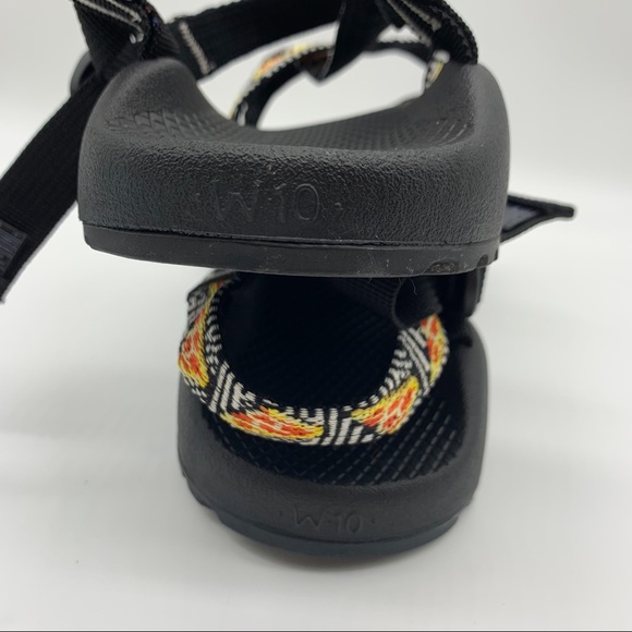 CHACO Pizza print sandals, women’s 10. - Picture 7 of 10